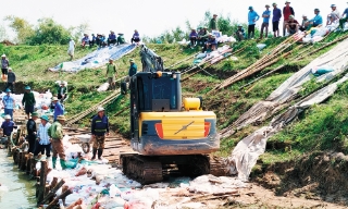 Bảo đảm an toàn đê bối  và không gian thoát lũ